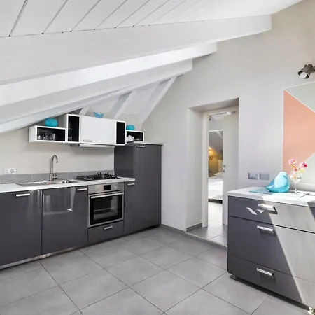 Mansarda - Maggiore Estate By Ginin Apartment *